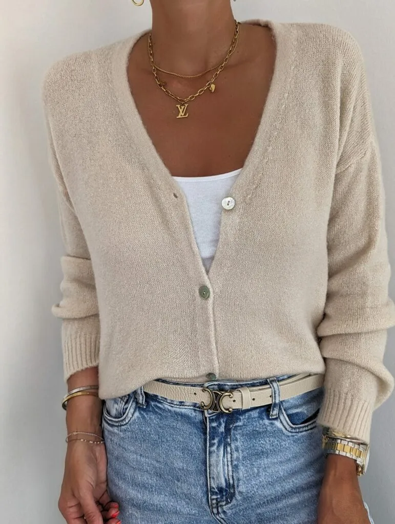 Cardigan mit V-Neck MALLORY – versch. Farben