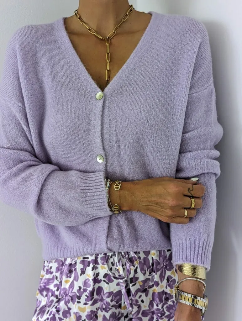 Cardigan mit V-Neck MALLORY – versch. Farben
